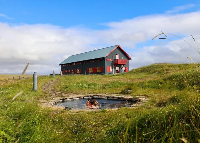 Laugarfell Accommodation&Hot Springs