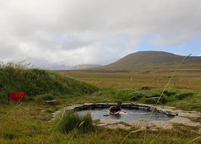 Laugarfell Accommodation&Hot Springs
