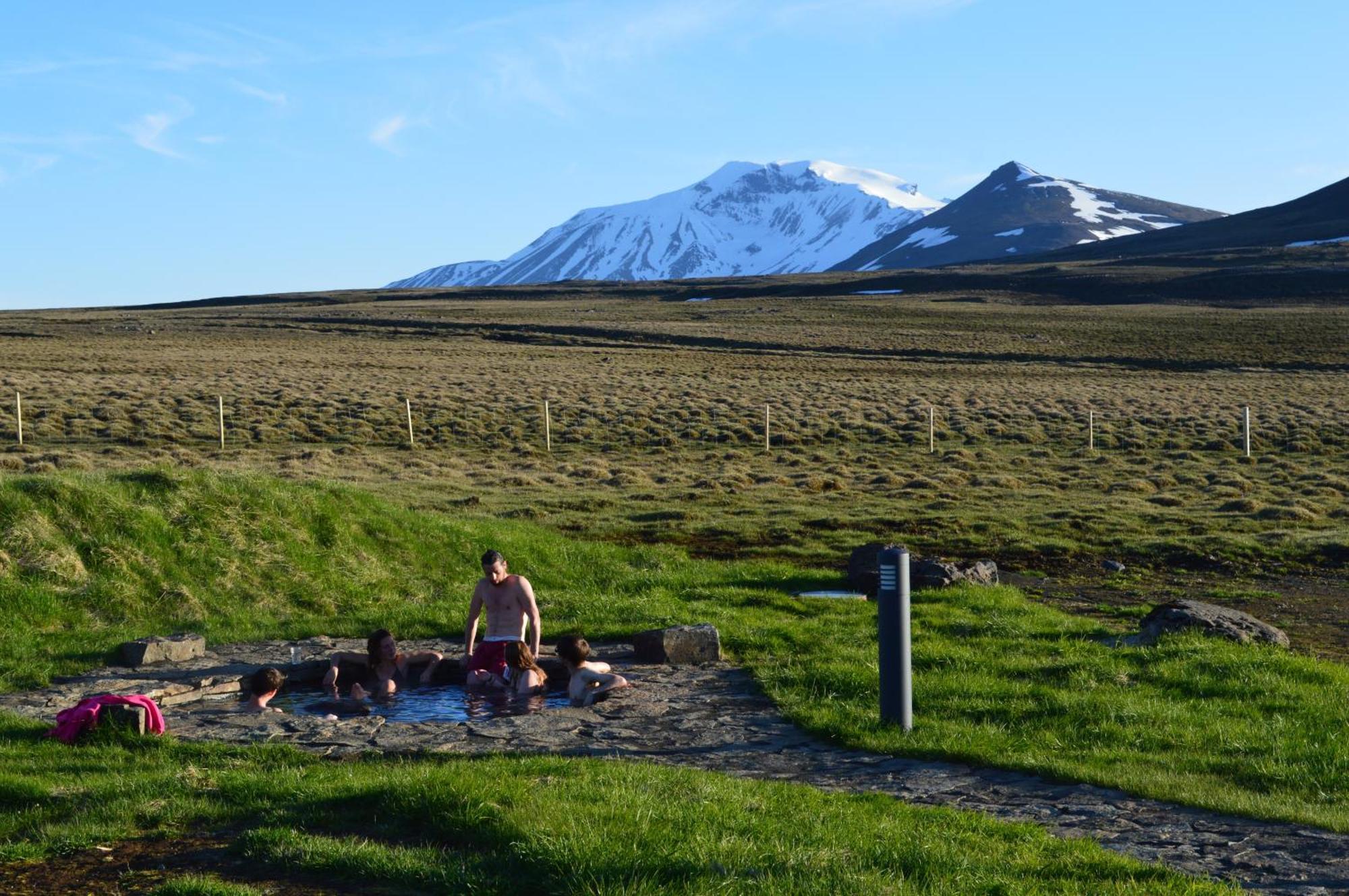 Accommodation&hot Springs