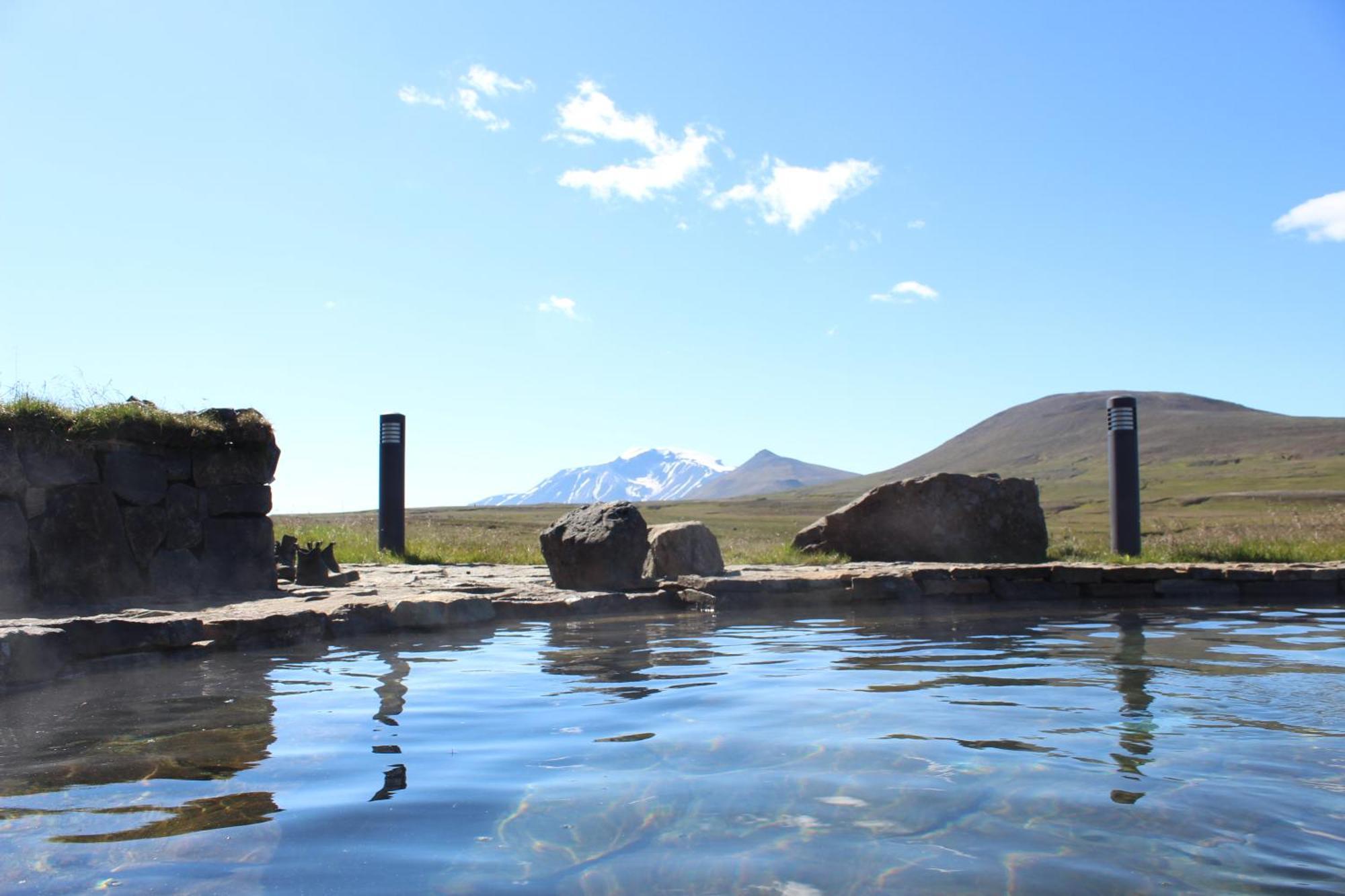 Lodge Accommodation&hot Springs Laugarfell