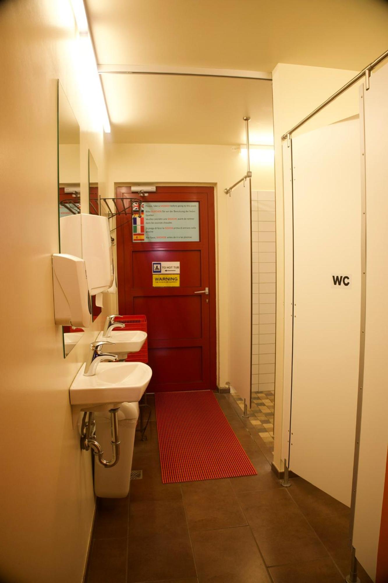 Accommodation&hot Springs *